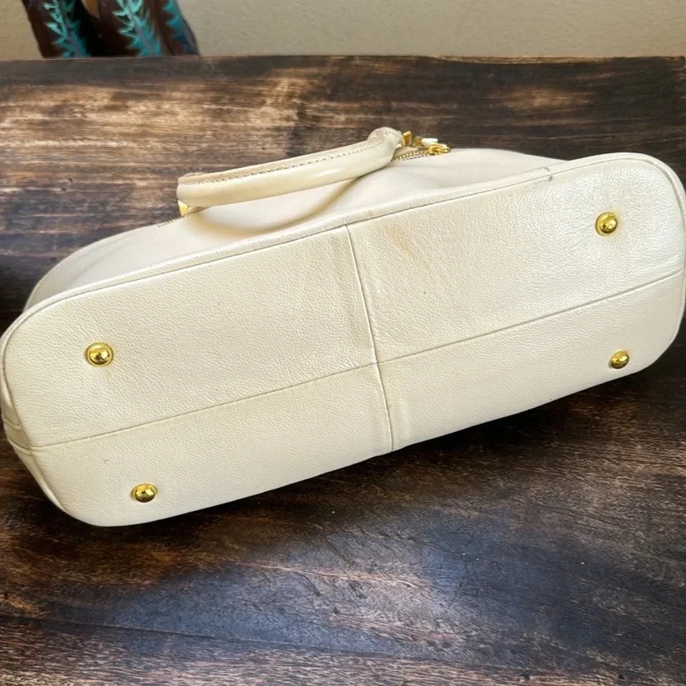 JOY & IMAN white ivory Leather Clamshell Satchel nwot